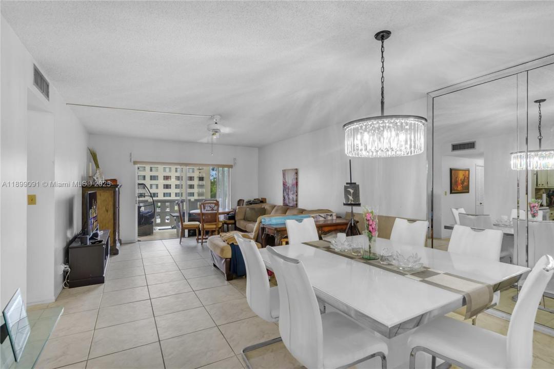 4350 Hillcrest Dr 314, Hollywood, Florida 33021