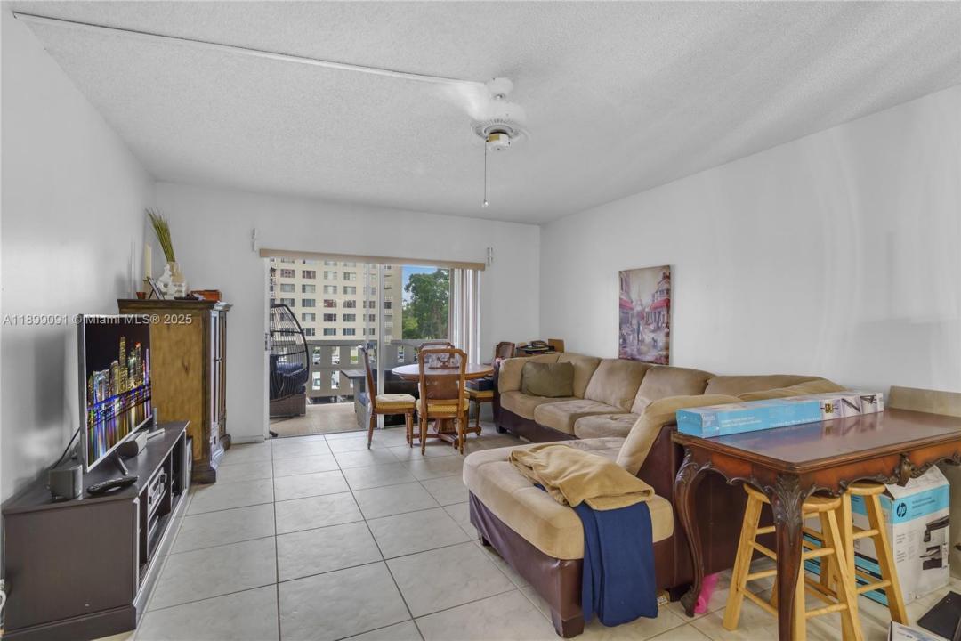 4350 Hillcrest Dr 314, Hollywood, Florida 33021