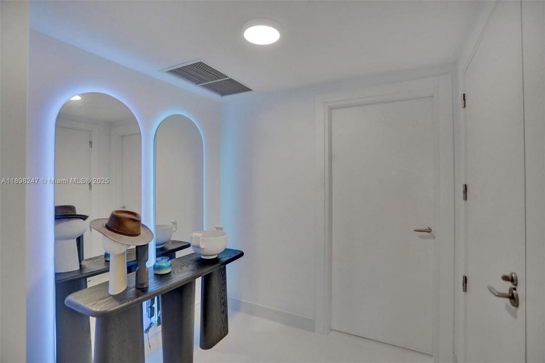 2627 S Bayshore Dr 506, Coconut Grove, Florida 33133