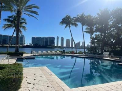 3105 NE 184th St 7202, Aventura, Florida 33160, USA