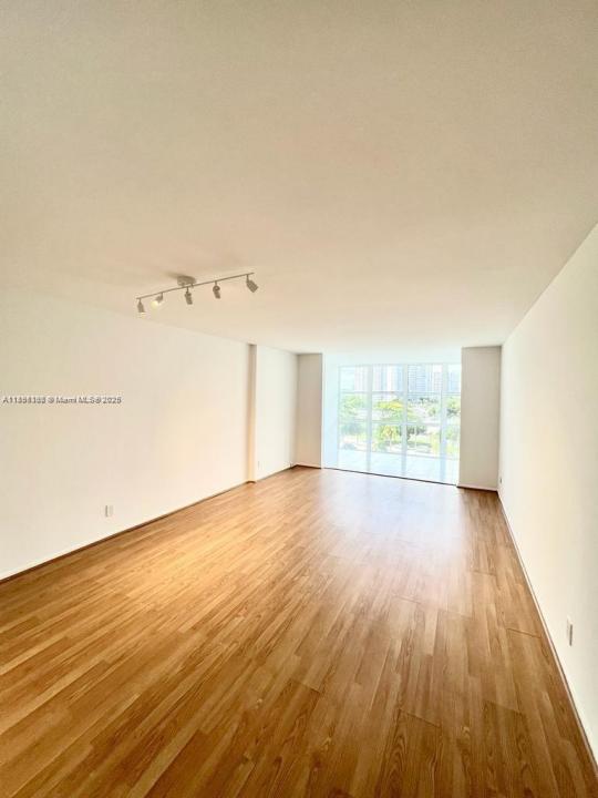 800 Parkview Dr 605, Hallandale Beach, 플로리다 33009, 미국