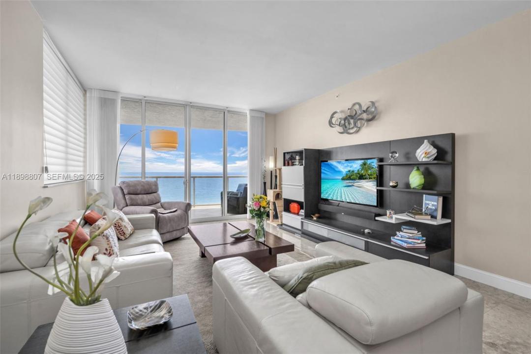 704 N Ocean Blvd 804, Pompano Beach, פלורידה 33062, ארצות הברית של אמריקה