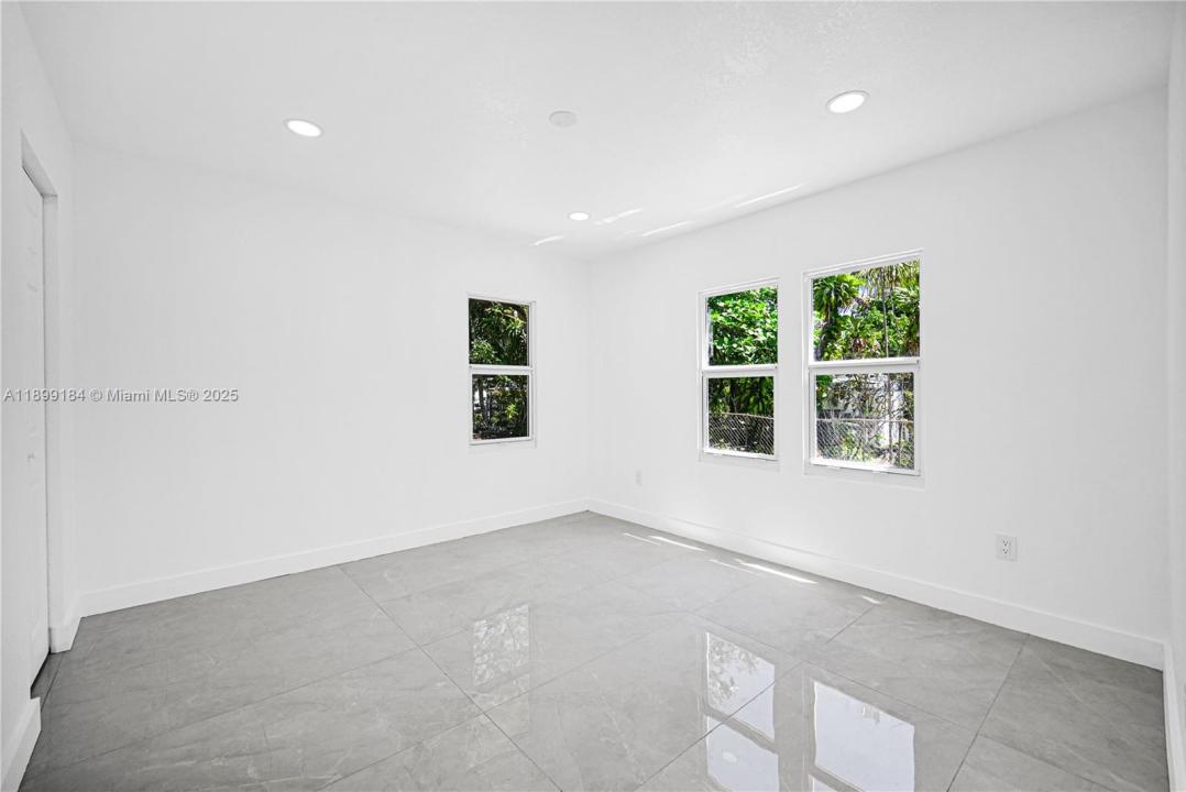 1301 Sharar Ave, Opa-Locka, Florida 33054, HOA KỲ