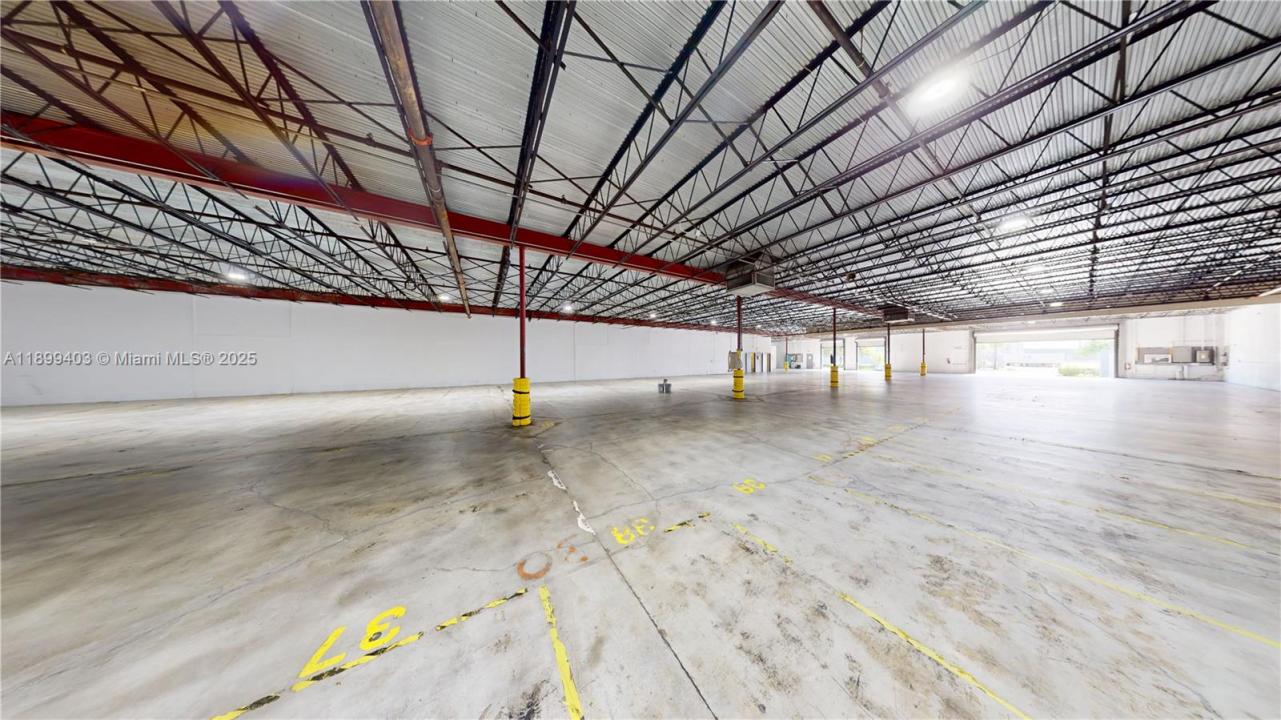 8115 NW 74th Ave, Medley, Florida 33166