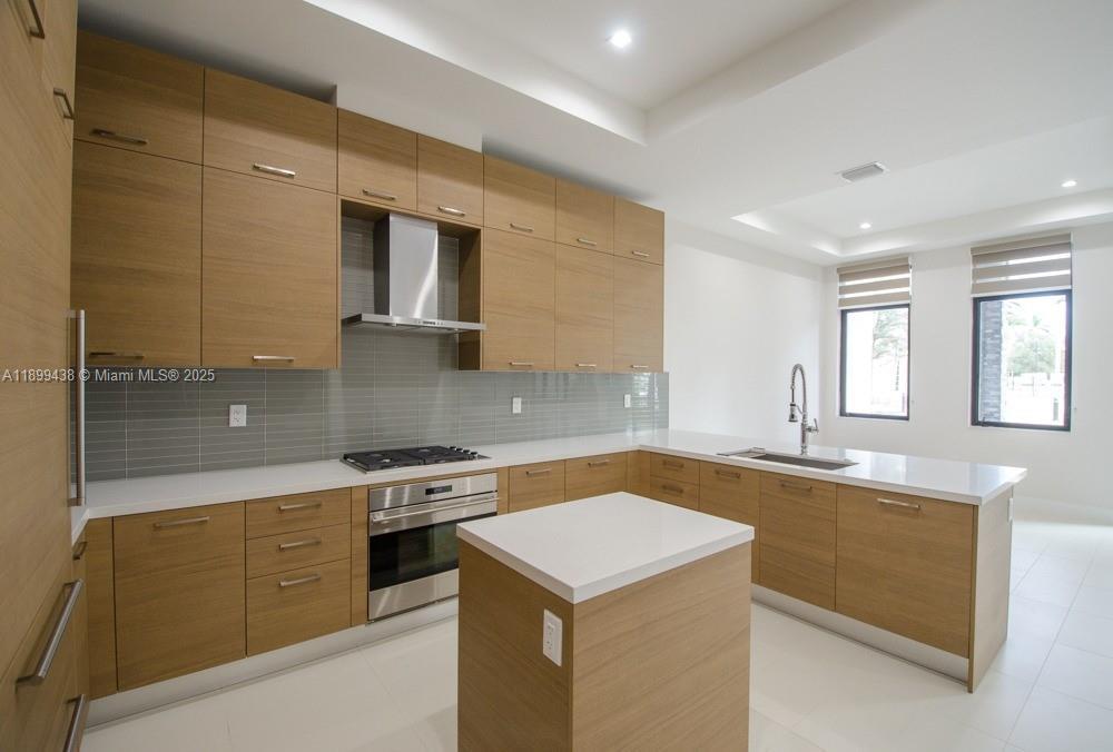 8436 NW 51st Ter ., Doral, Florida 33166, Amerika Birleşik Devletleri