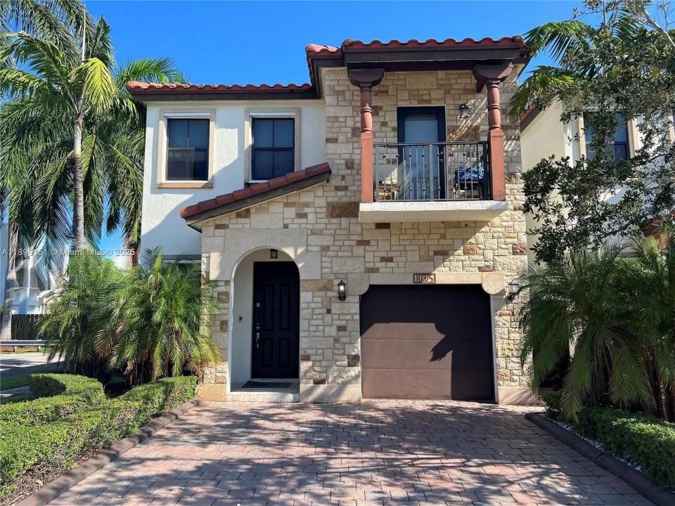 10375 NW 70th Ln, Doral, 佛罗里达州 33178, 美国