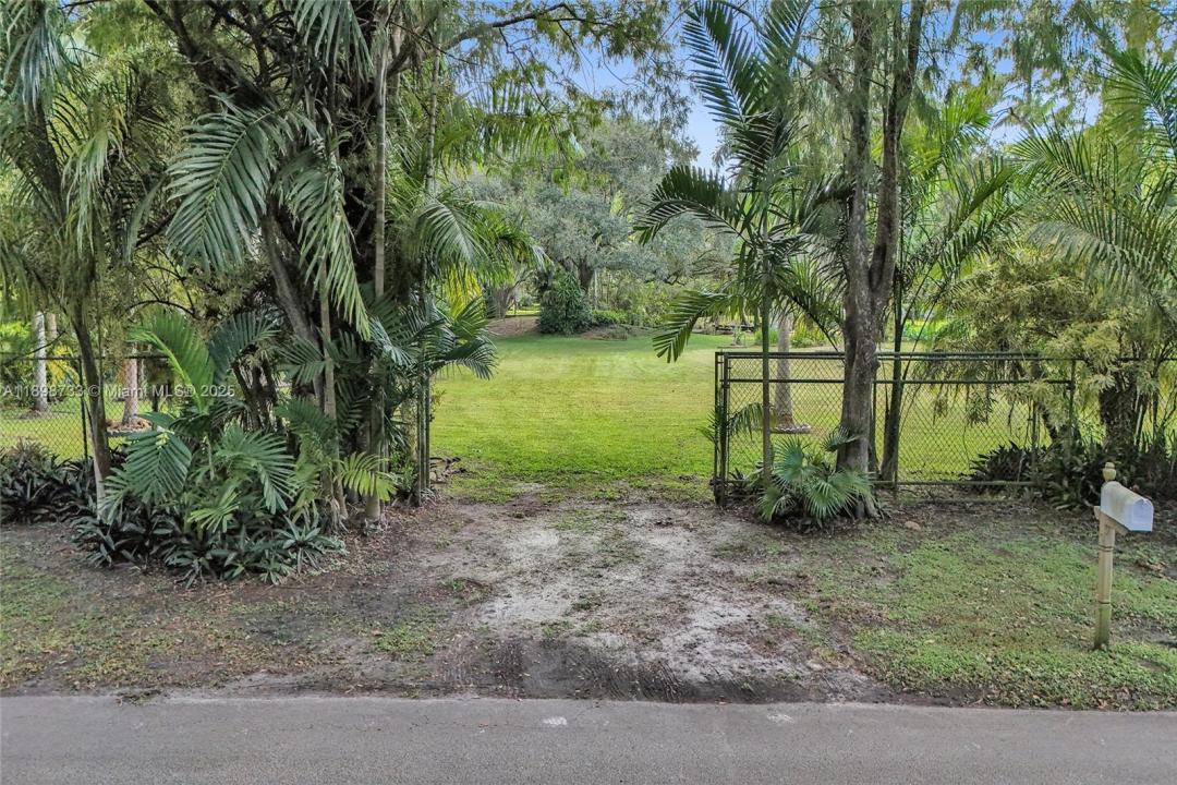 14270 SW 20th Street, Davie, Flórida 33325, Estados Unidos