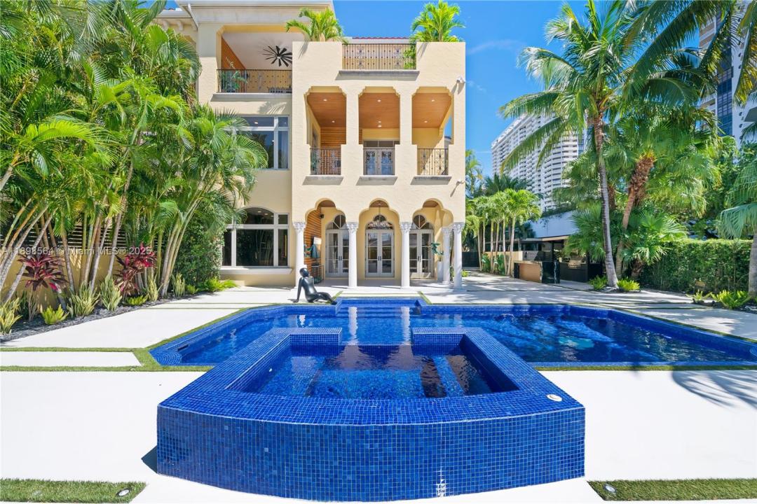 1530 Island Blvd, Aventura, Florida 33160, Stati Uniti