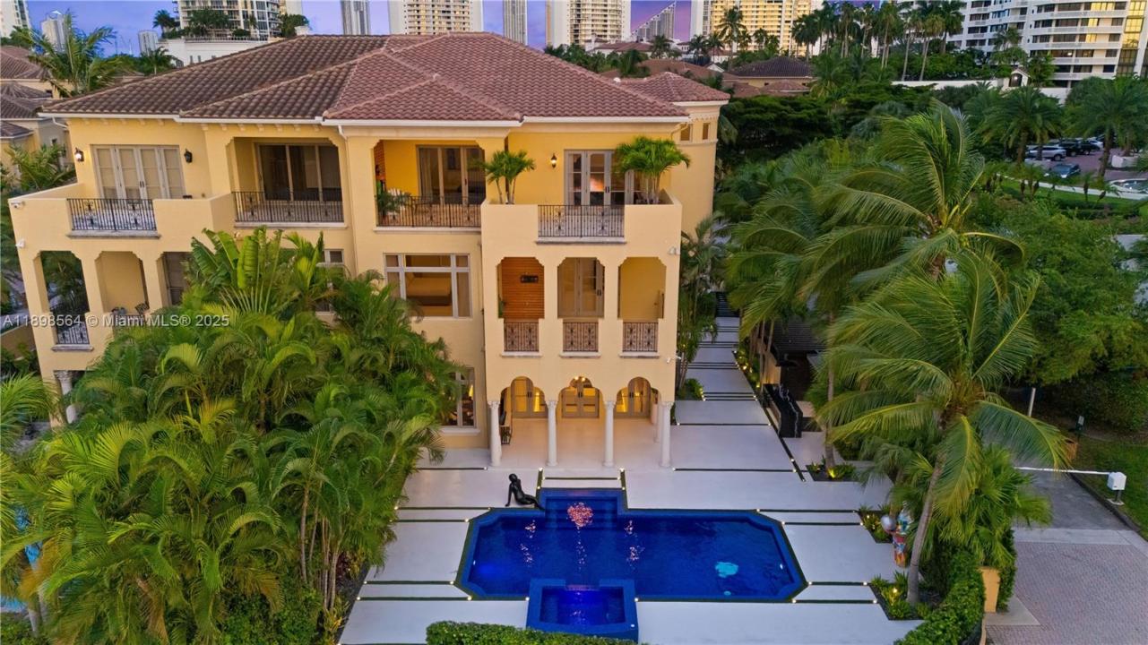 1530 Island Blvd, Aventura, Florida 33160, Stati Uniti