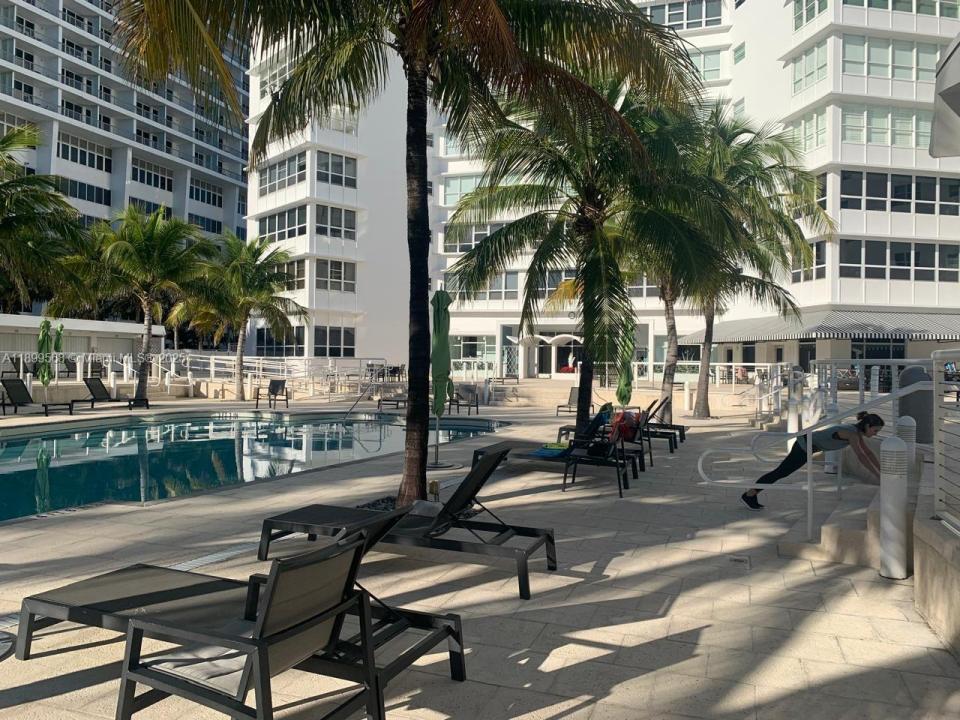 4925 Collins Ave 5G, Miami Beach, Florida 33140