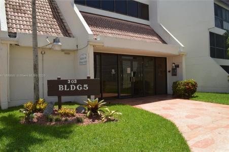 303 Racquet Club Rd 113, Weston, Florida 33326, USA