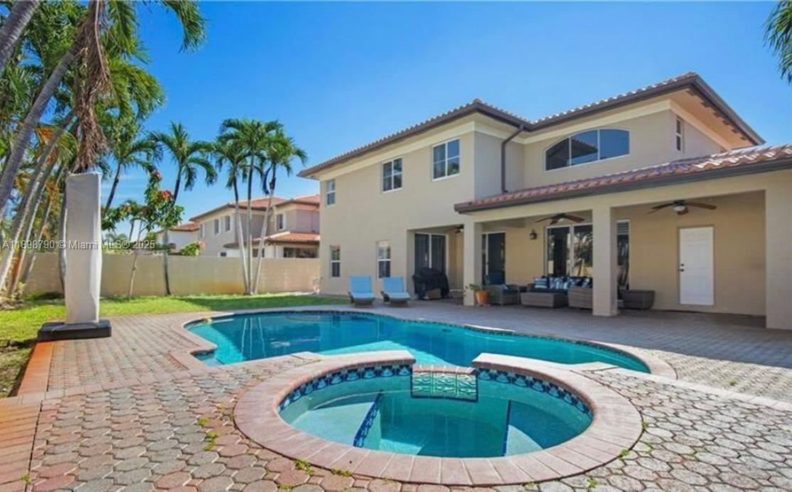 8123 NW 161st Ter, Miami Lakes, Florida 33016