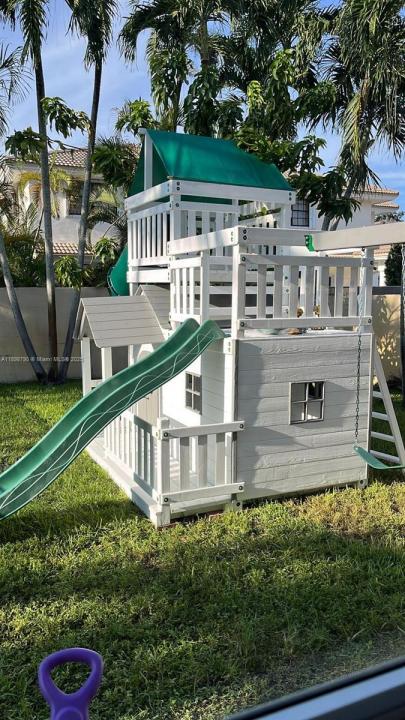 8123 NW 161st Ter, Miami Lakes, Florida 33016