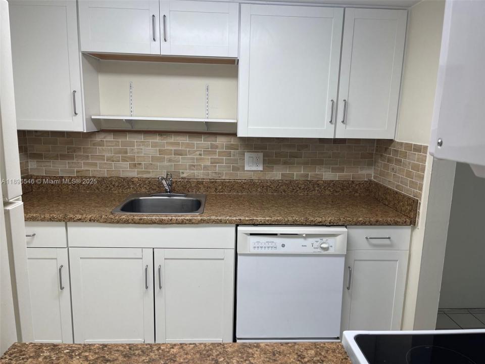 14221 N Kendall Dr 209C, Miami, Florida 33186