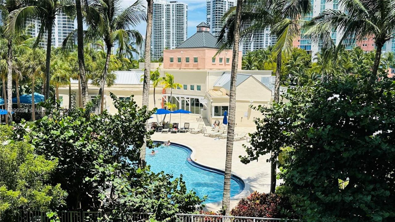 3340 NE 190th St 403, Aventura, Floride 33180, États-Unis