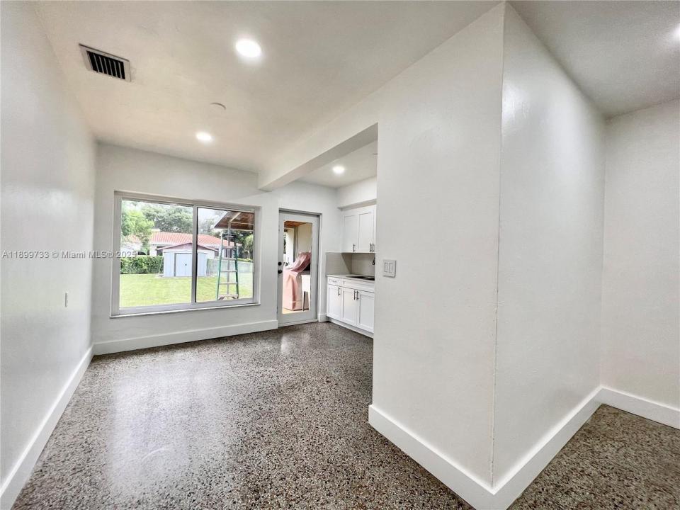 11020 NE 10th Ave 1, Biscayne Park, フロリダ 33161, アメリカ合衆国