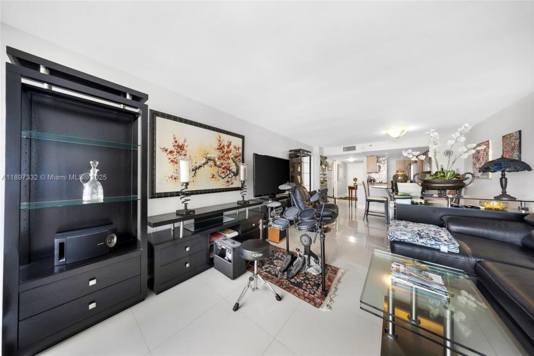 1717 N Bayshore Dr A-2638, Miami, Florida 33132