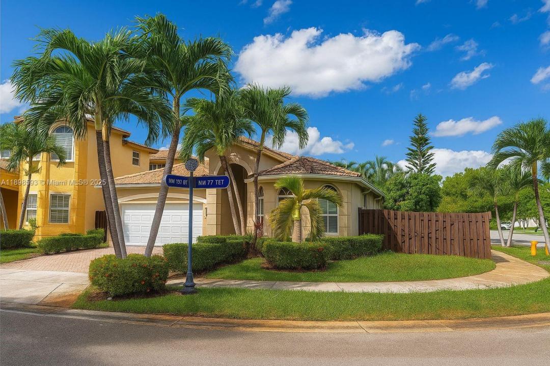 11141 NW 77th Ter, Doral, Flórida 33178, Estados Unidos