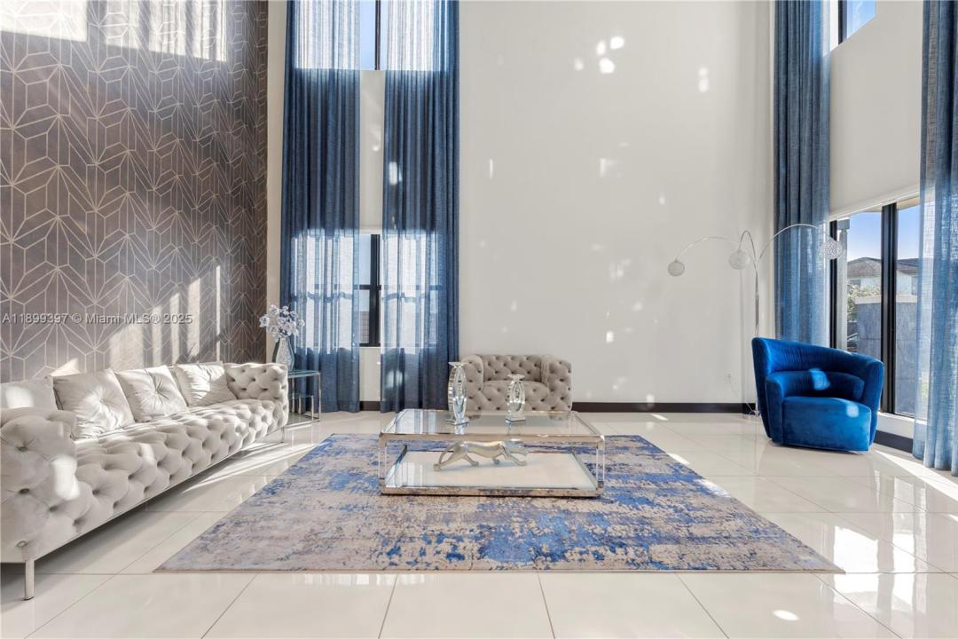 8975 NW 161st Ter, Miami Lakes, Florida 33018, Estados Unidos