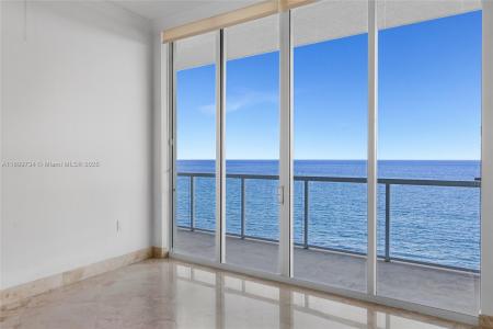 704 N Ocean Blvd 1002, Pompano Beach, Florida 33062, USA