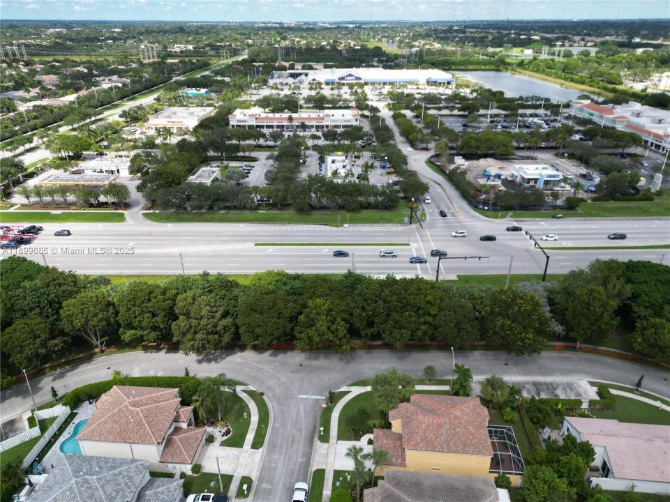 2271 NW 159th Ave, Pembroke Pines, Florida 33028