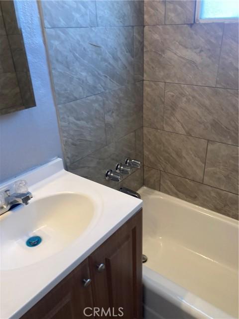 6th, Lancaster, California 93535