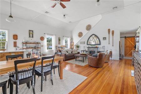 313 Grange Road, North Smithfield, RI 02896, USA