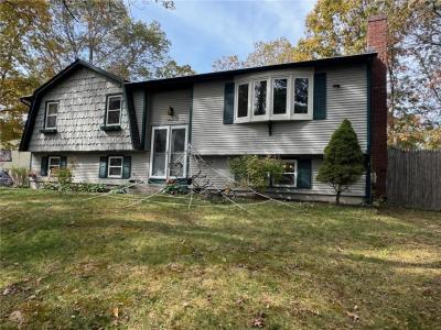 7 Adams Drive, Coventry, RI 02816, USA