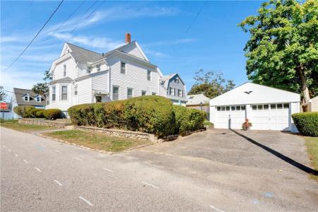 182 2nd Street, East Providence, Rhode Island 02914, USA