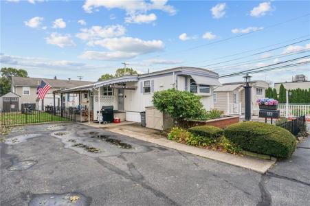 46 Lowell Avenue, Pawtucket, RI 02861, USA