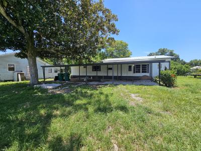 2925 SE 36 Avenue, Okeechobee, Florida 34974