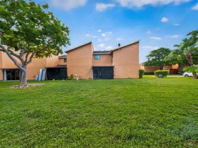 8009 NW 71st Ct, Tamarac, Florida 33321