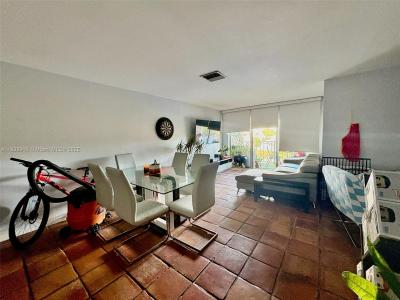8475 SW 156th Ct 330, Miami, Florida 33193, USA