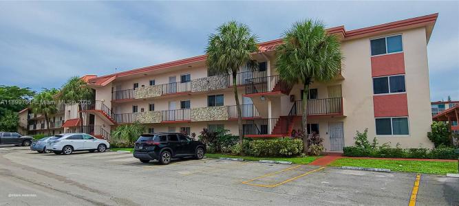 1080 Del Lago Cir 201, Sunrise, Florida 33313, USA