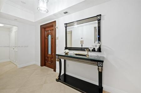 17875 Collins Ave 702, Sunny Isles Beach, Florida 33160, USA