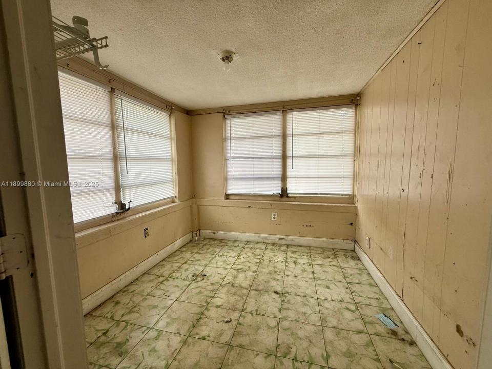 2228 SW 2nd St, Miami, Florida 33135