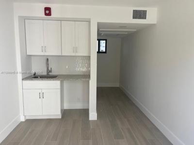 20281 E Country Club Dr CAB16, Aventura, Florida 33180, USA