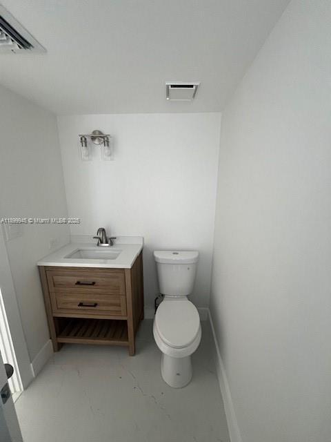 20281 E Country Club Dr CAB16, Aventura, Florida 33180, USA