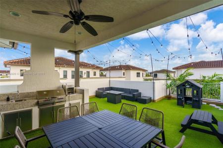 8449 NW 51st Ter, Doral, Florida 33166, USA