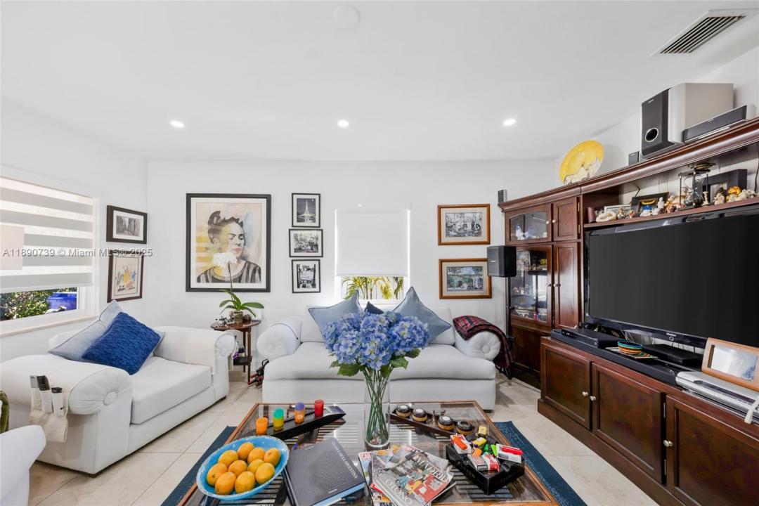 1980 NE 173rd St, North Miami Beach, Florida 33162