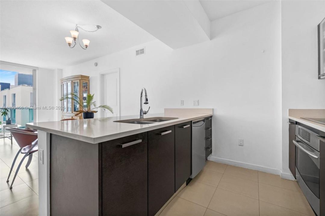 333 NE 24th St 812, Miami, Flórida 33137, Estados Unidos