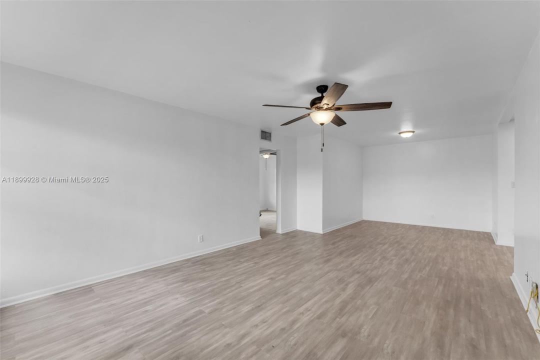 12820 SW 43rd Dr 233-B, Miami, Florida 33175