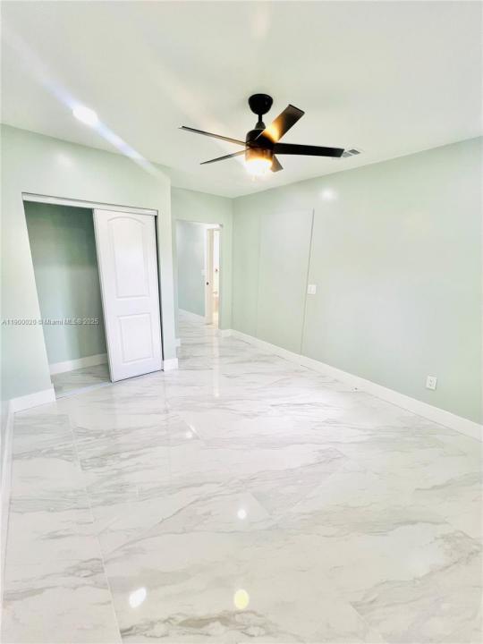 10370 SW 174th Ter 2, Miami, Florida 33157, Amerika Birleşik Devletleri