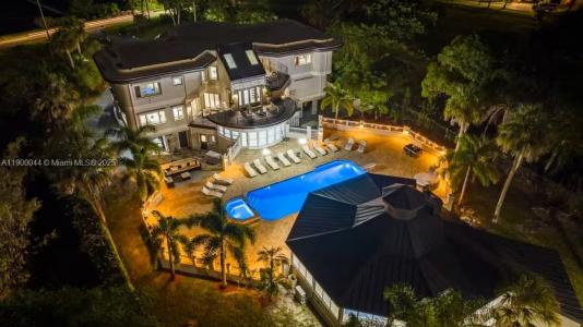 2827 S Indian River Dr, Fort Pierce, Florida 34982, USA