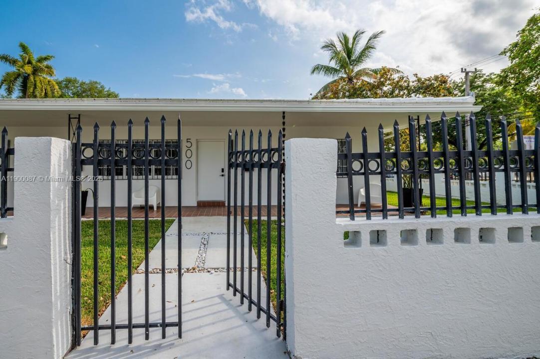 510 NE 66th St 1, Miami, Florida 33138, Amerika Birleşik Devletleri