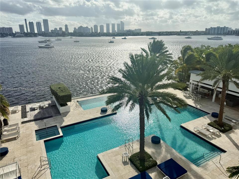 17111 Biscayne Blvd 409, North Miami Beach, Floride 33160, États-Unis