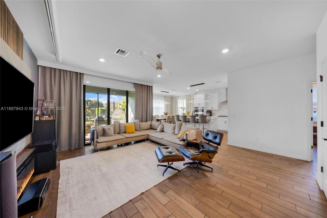 2454 Primrose Pl, Oakland Park, Floride 33309, États-Unis