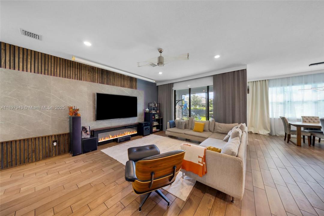 2454 Primrose Pl, Oakland Park, Floride 33309, États-Unis