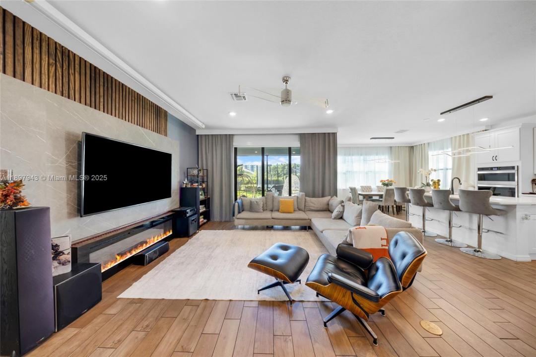 2454 Primrose Pl, Oakland Park, Floride 33309, États-Unis