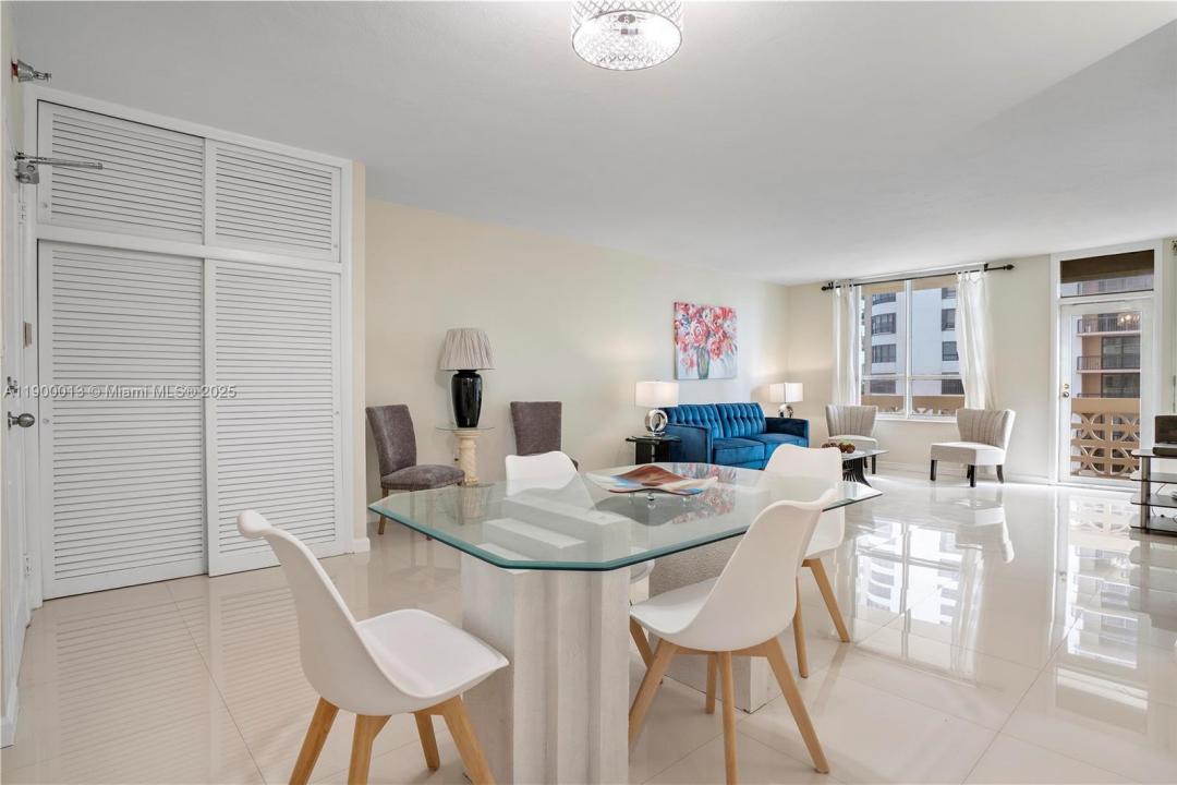 10185 Collins Ave 515, Bal Harbour, Florida 33154, Stati Uniti